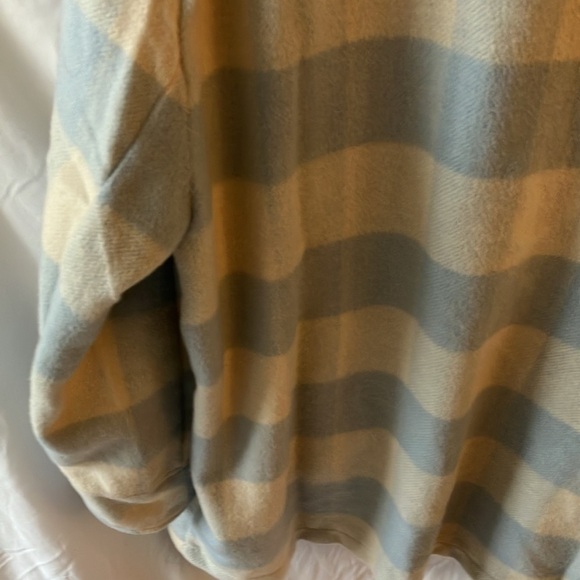 NWT: Kensie Jeans blue/cream SHACKET oversized plaid button up-pockets~size L - Picture 9 of 13
